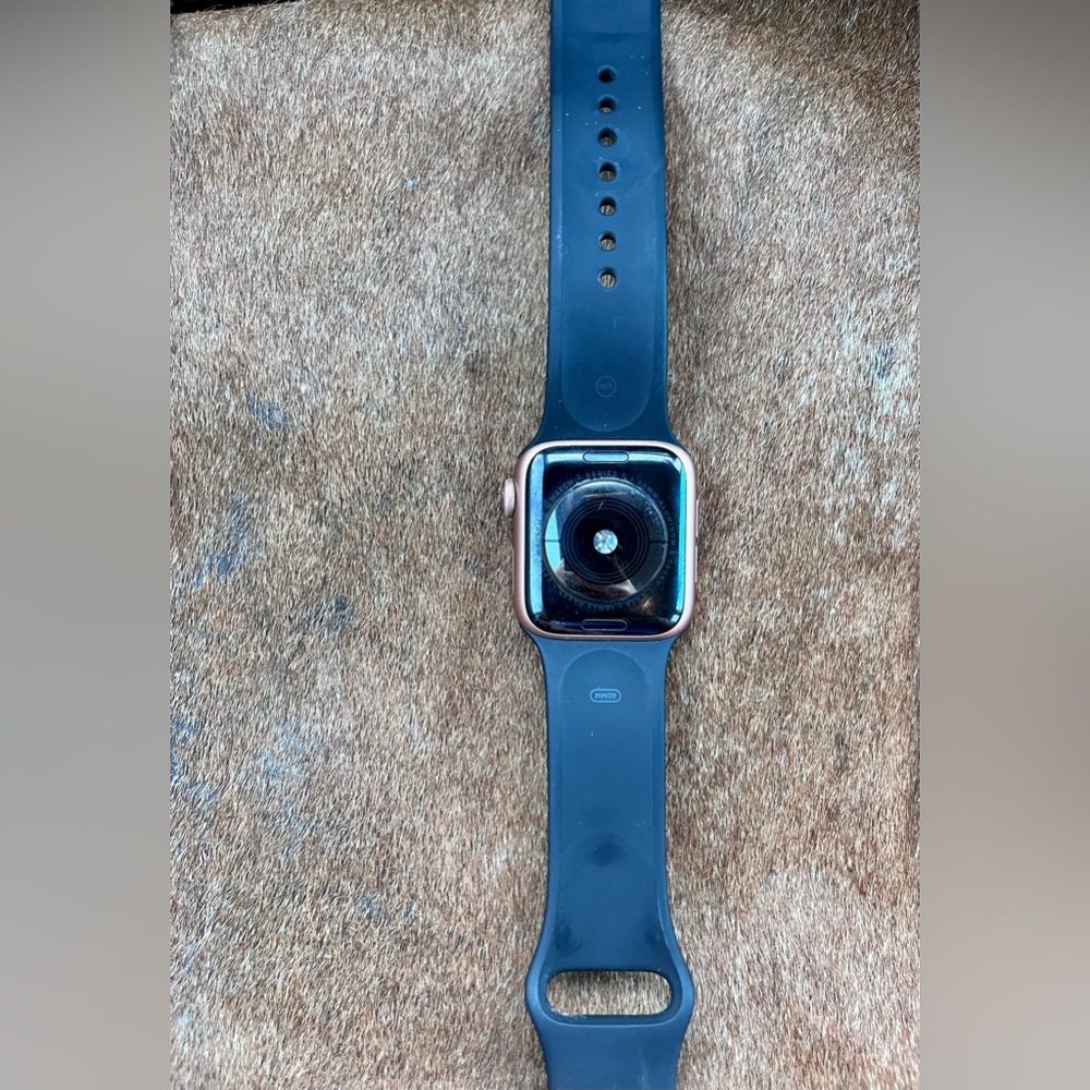 Apple Watch Series 5 40 MM Rose Gold